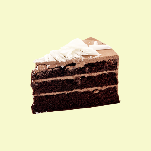 Porción de pastel de chocolate para el curso de manipulador de alimentos en panaderías, pastelerías y obradores de repostería.